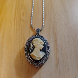 Vanity Fair Vintage Cameo Watch Pendant Necklace Silver Tone 15” Chain